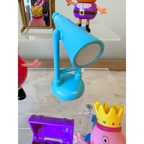 Peppa Pig Castle Halloween and Figures Mixed Furniture Series Toy Lot - Picture 5 of 11